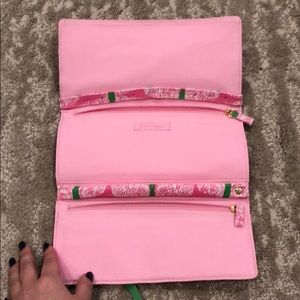Lilly Pulitzer Bags - Lilly Pulitzer jewelry storage for travel Lilly Pulitzer Bags - Lilly Pulitzer jewelry storage for travel